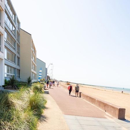 Les Vagues Apartment Курсел-сюр-Мер Екстериор снимка